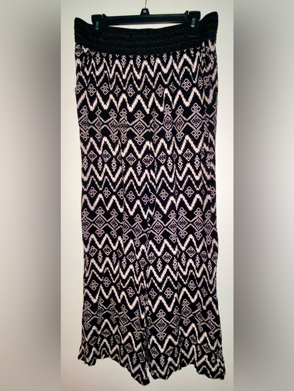 Joe Benbasset Black and White Geometric Boot‑Cut Maxi Pants